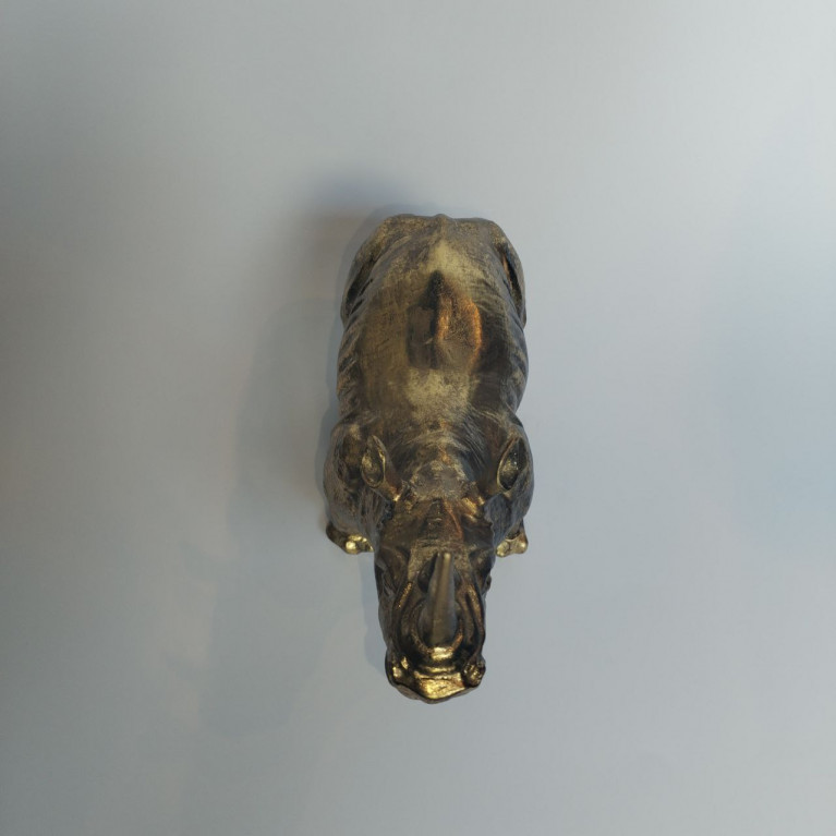 FIGUR AV GULDNOSHORN